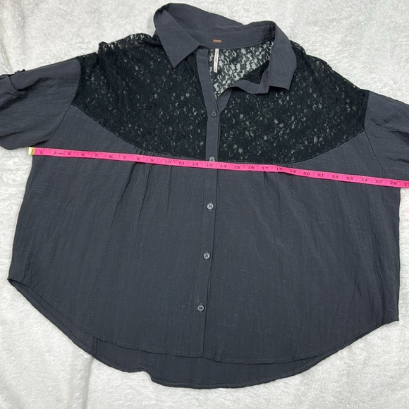 FREE PEOPLE SWING BUTTON DOWN TOP MIXED MEDIA LACE SEMI CROPPED LOOSE - Picture 6 of 7